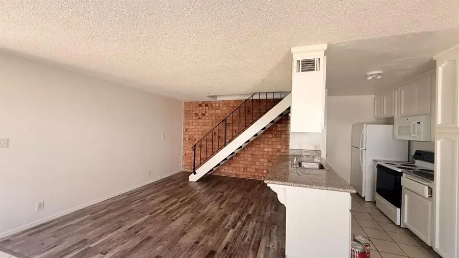 2694 W Fairmont Avenue #101, Fresno, CA 93705 - #2