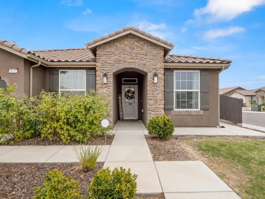 6033 E Kerckhoff Avenue, Fresno, CA 93727 - #3