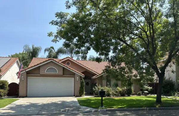 9282 N Green Meadows Lane, Fresno, CA 93720