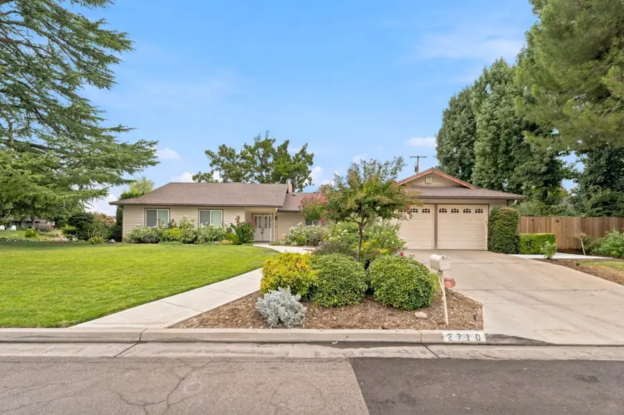 2710 W Roberts Avenue, Fresno, CA 93711 - #2