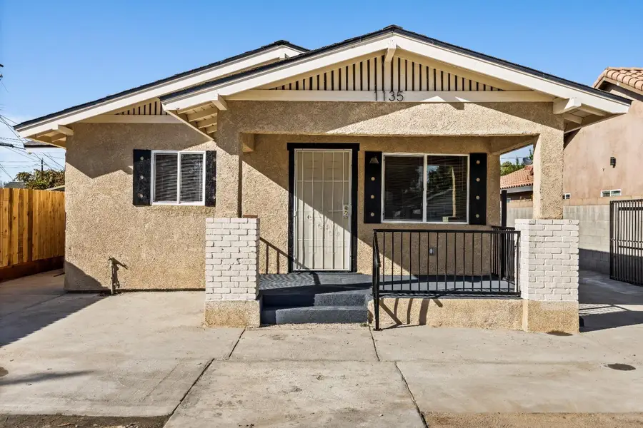 1135 E Fedora Avenue, Fresno, CA 93704 - #3
