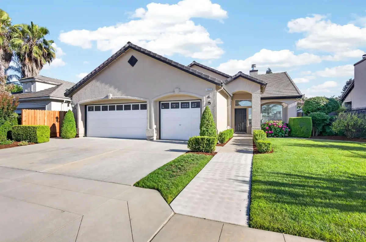 2839 E Brandywine Lane, Fresno, CA 93720 - #1
