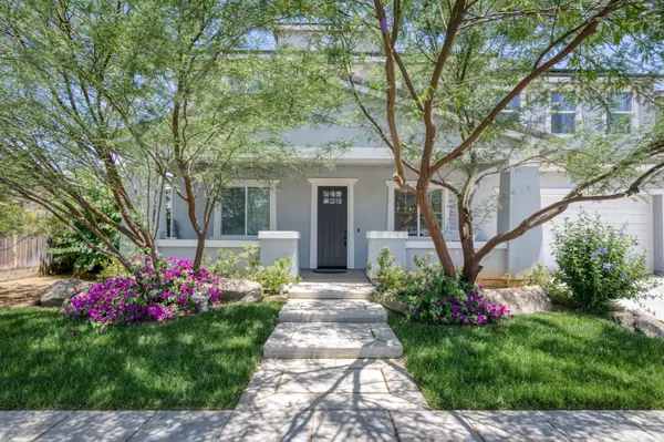 2288 N Bliss Avenue, Fresno, CA 93727