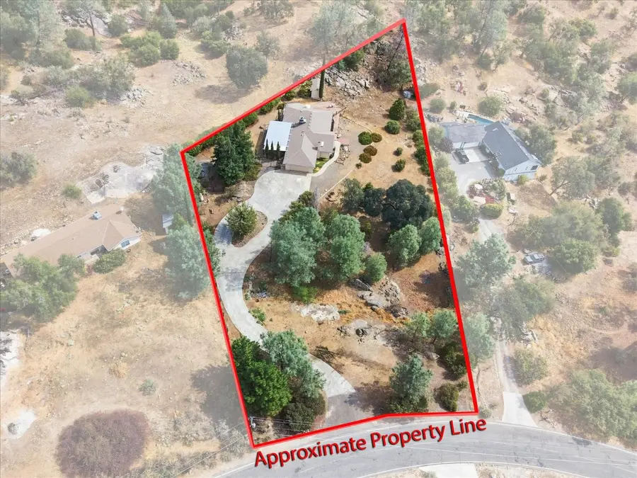 31081 N Dome Dr, Coarsegold, CA 93614 - #3