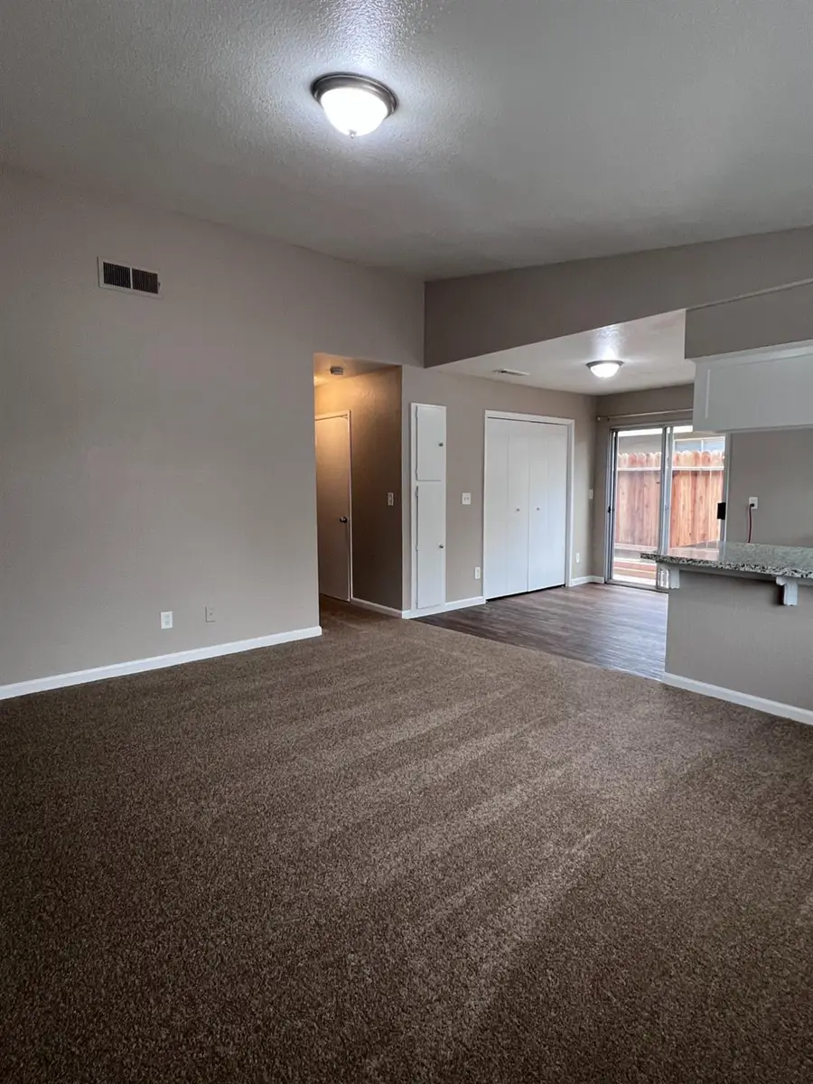 1262 N Marks Avenue #116, Fresno, CA 93722 - #3
