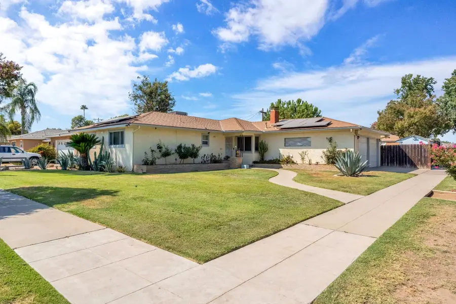4539 N Sherman Street, Fresno, CA 93726 - #2