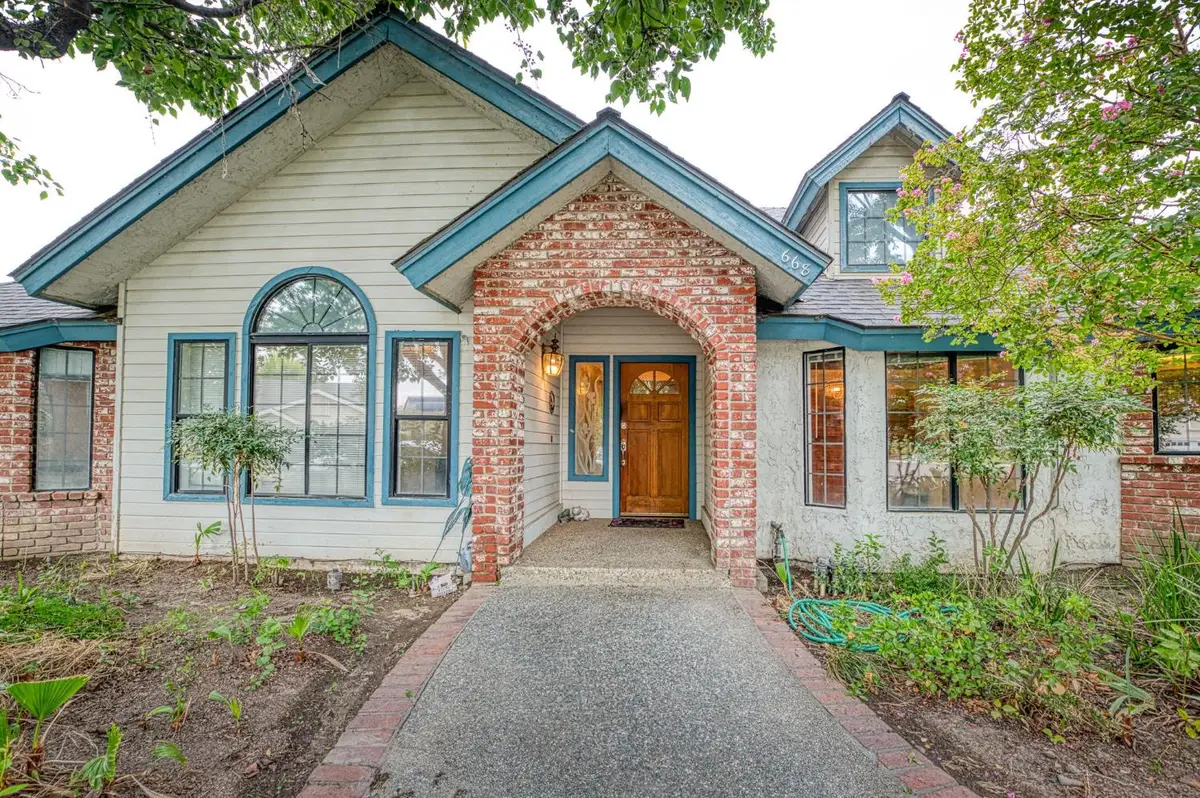 668 E Teal Circle, Fresno, CA 93730 - #1