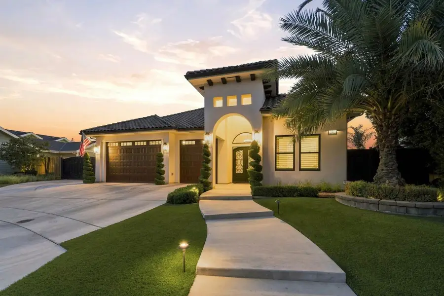 2553 21st Avenue, Kingsburg, CA 93631 - #3