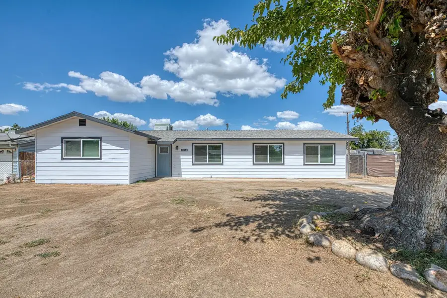 8754 E Ostler Street, Selma, CA 93662 - #3