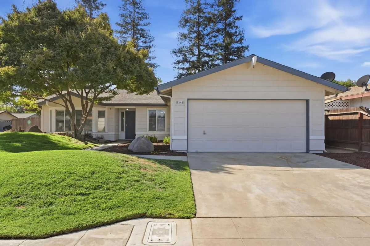 5145 W Hampton Way, Fresno, CA 93722 - #1