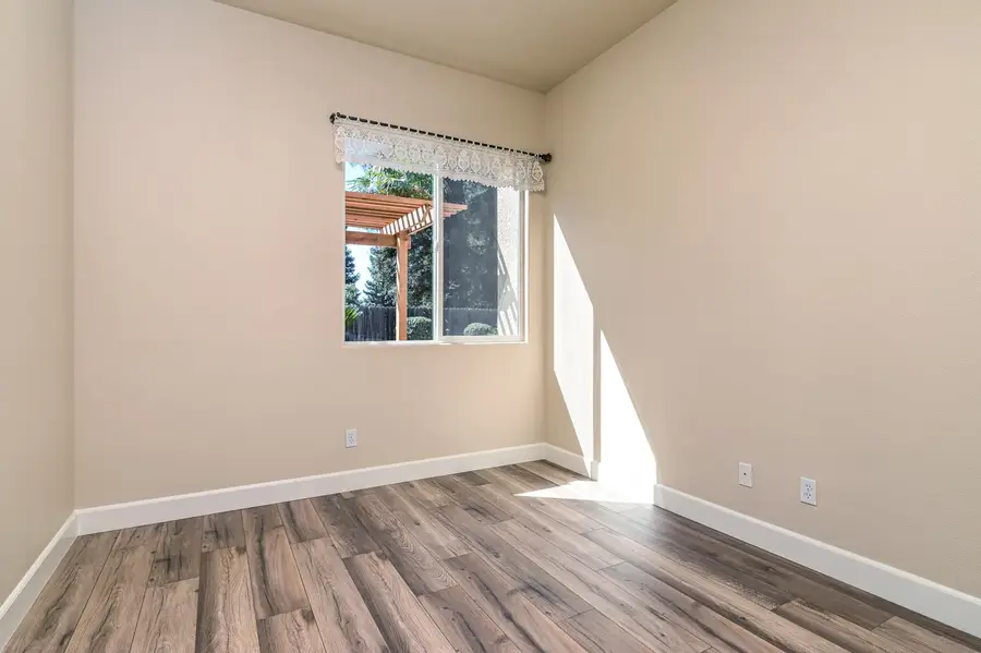 3012 Everglade Avenue, Clovis, CA 93619 - #3