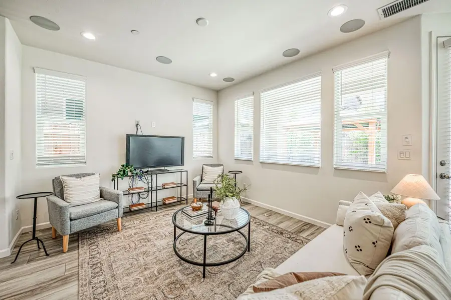876 Winchell Way W, Madera, CA 93636 - #2