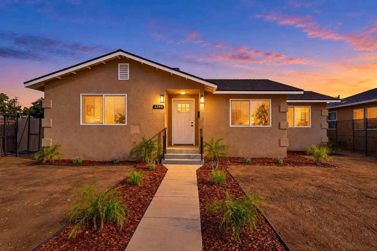1244 W Pontiac Way, Fresno, CA 93705 - #1