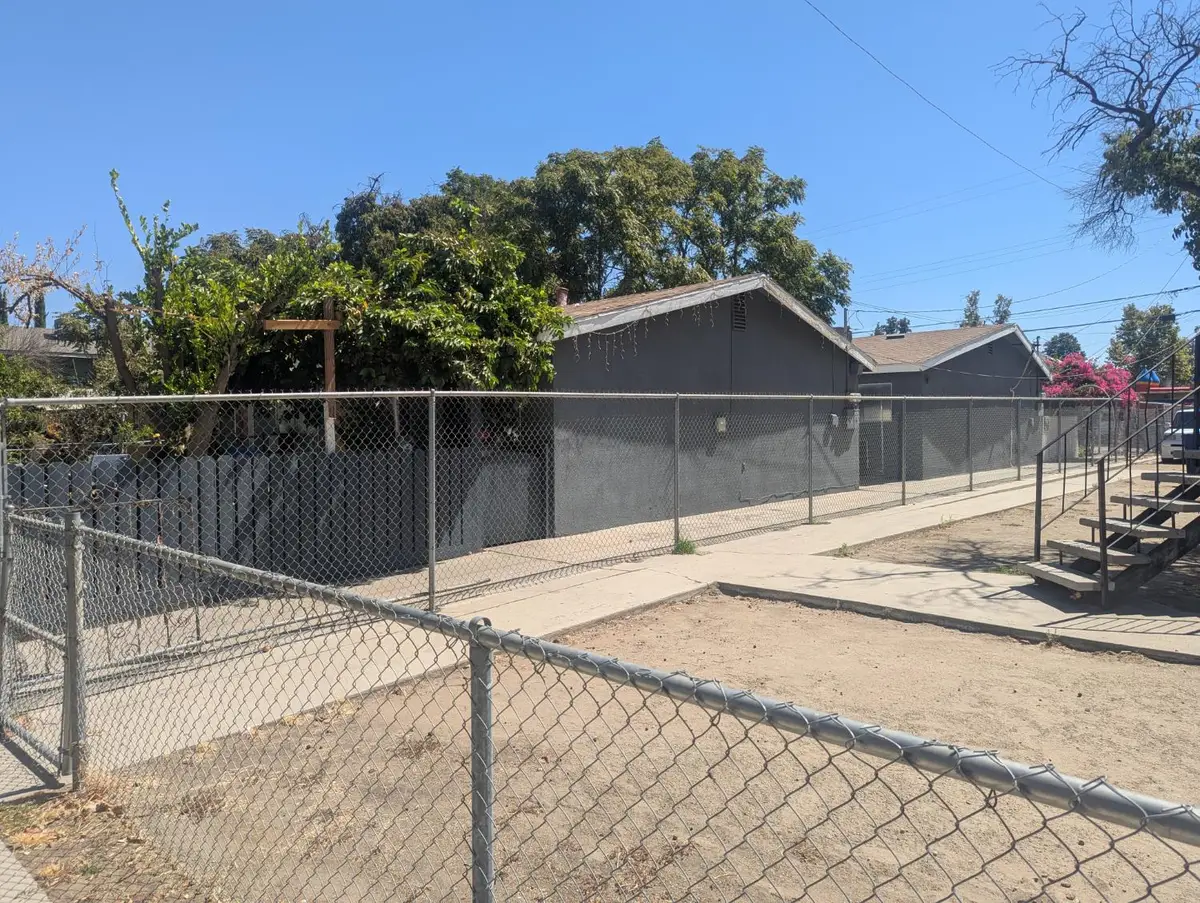 2720 E Grant Avenue, Fresno, CA 93701 - #1
