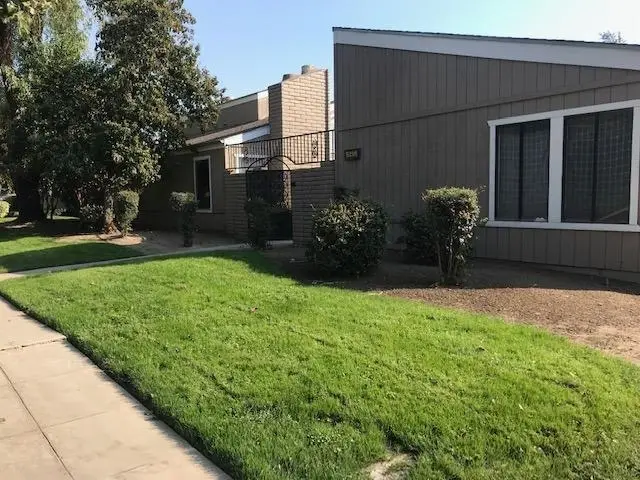 5216 E Liberty Avenue #101, Fresno, CA 93727 - #1