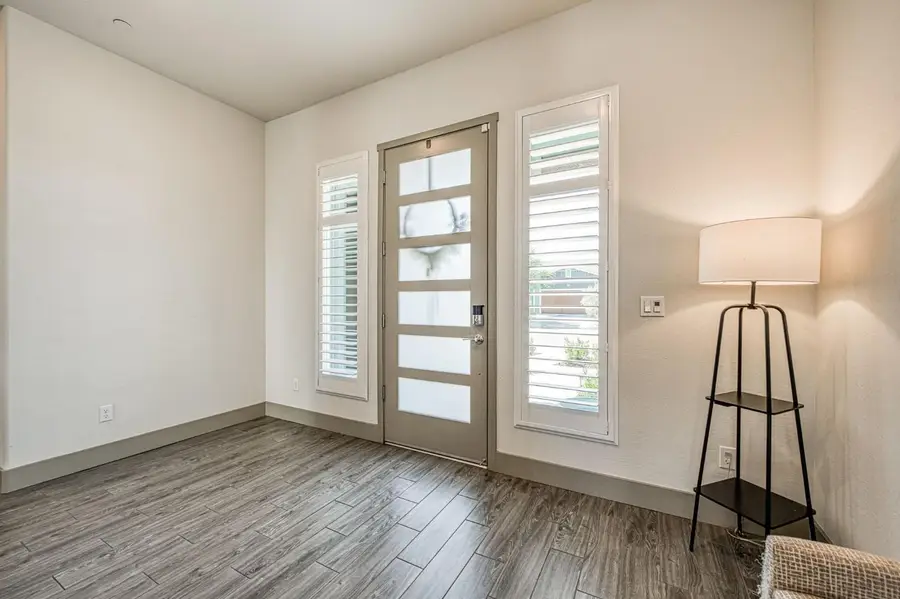 6334 E Garland Avenue, Fresno, CA 93727 - #3