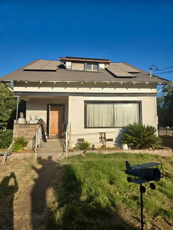 1596 S Prospect Avenue, Fresno, CA 93706