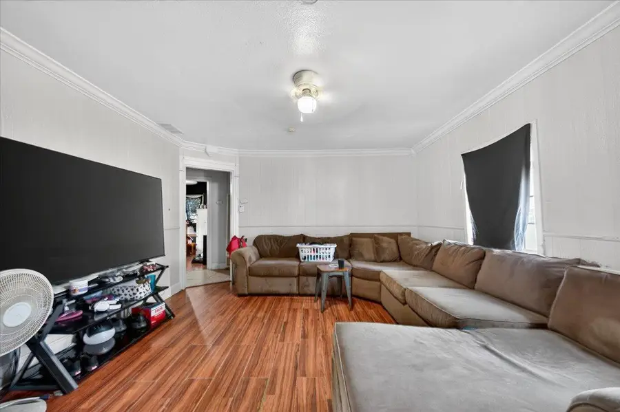1328 E Fedora Avenue, Fresno, CA 93704 - #2
