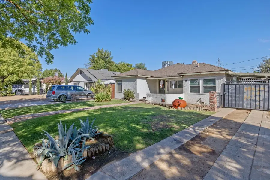 329 E Fedora Avenue, Fresno, CA 93704 - #3