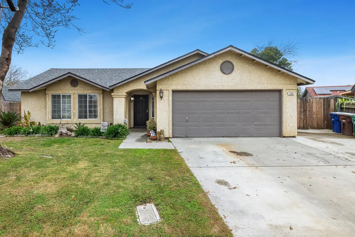 266 S Bordeaux Avenue, Kerman, CA 93630 - #1