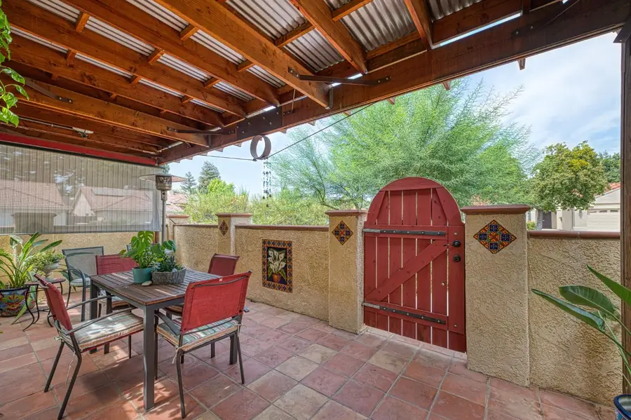 4267 W Menlo Avenue, Fresno, CA 93722 - #3
