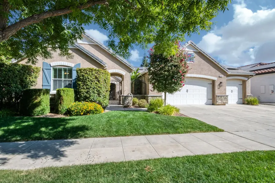 3665 Prescott Avenue, Clovis, CA 93619 - #2