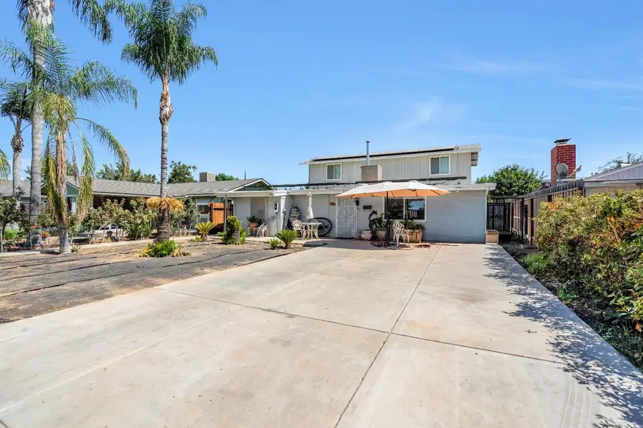 312 L Street, Sanger, CA 93657 - #2