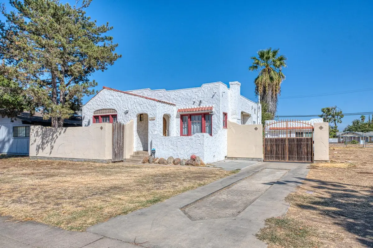1515 E Simpson Avenue, Fresno, CA 93704 - #1