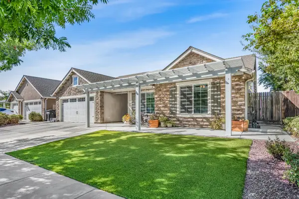 2326 W Andrew Lane, Hanford, CA 93230