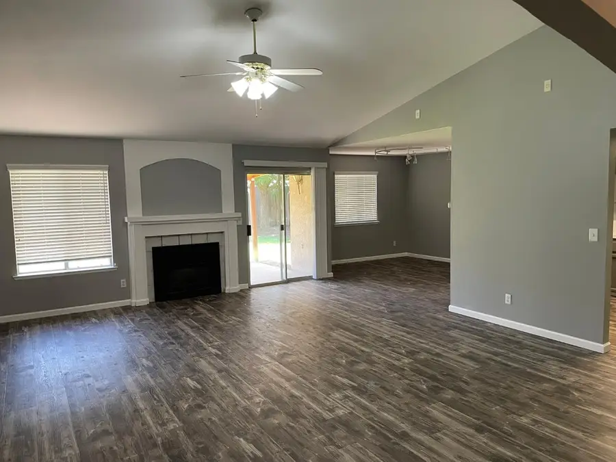 368 W Gibson Avenue, Clovis, CA 93612 - #2