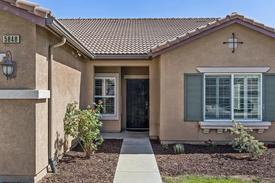5848 E Platt Avenue, Fresno, CA 93727 - #3