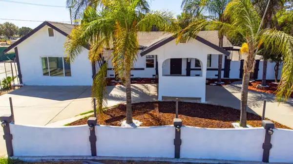 815 E 5th Street, Hanford, CA 93230