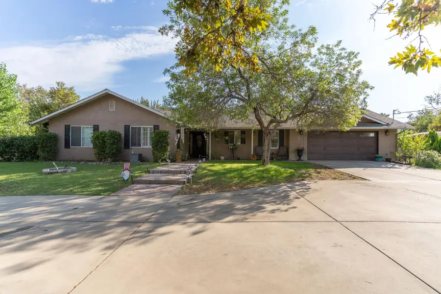 6855 Live Oak Drive, Sanger, CA 93657 - #2