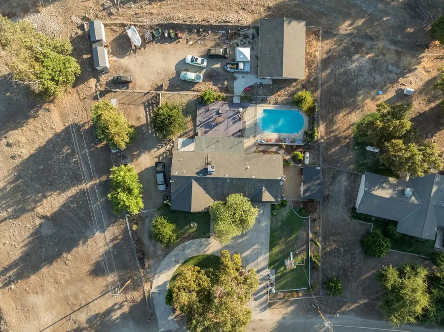 6855 Live Oak Drive, Sanger, CA 93657 - #3