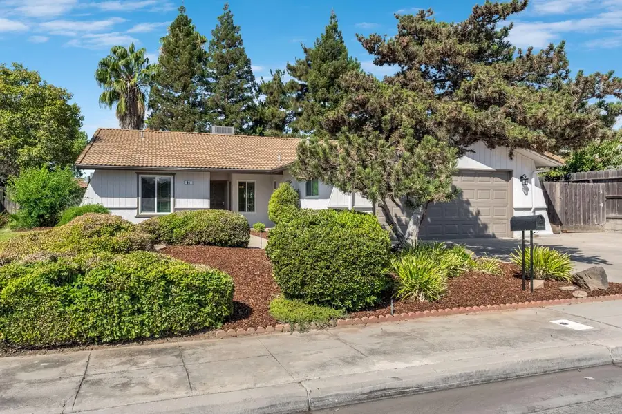 94 N Baron, Clovis, CA 93612 - #3
