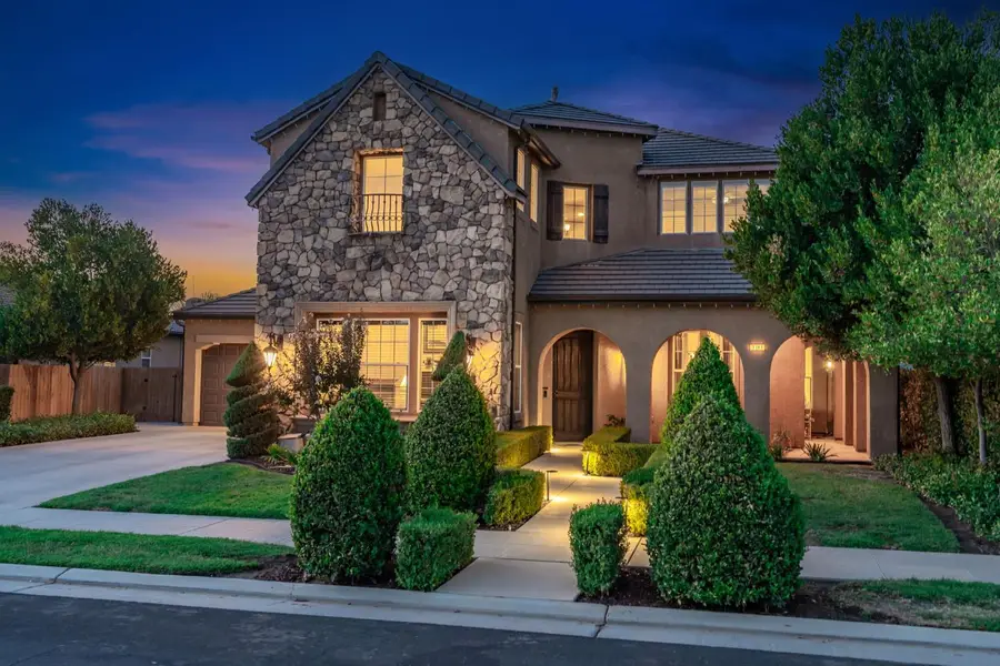 3141 Serena Avenue, Clovis, CA 93619 - #2