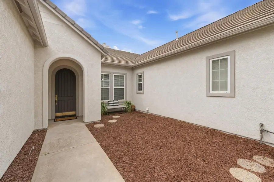 4769 N Emerald Peak Drive, Clovis, CA 93619 - #3