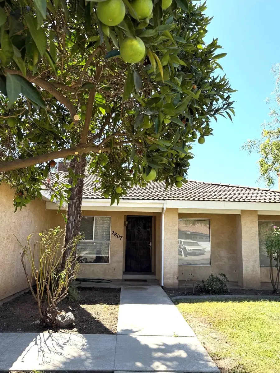 2807 E Norman, Visalia, CA 93292 - #3