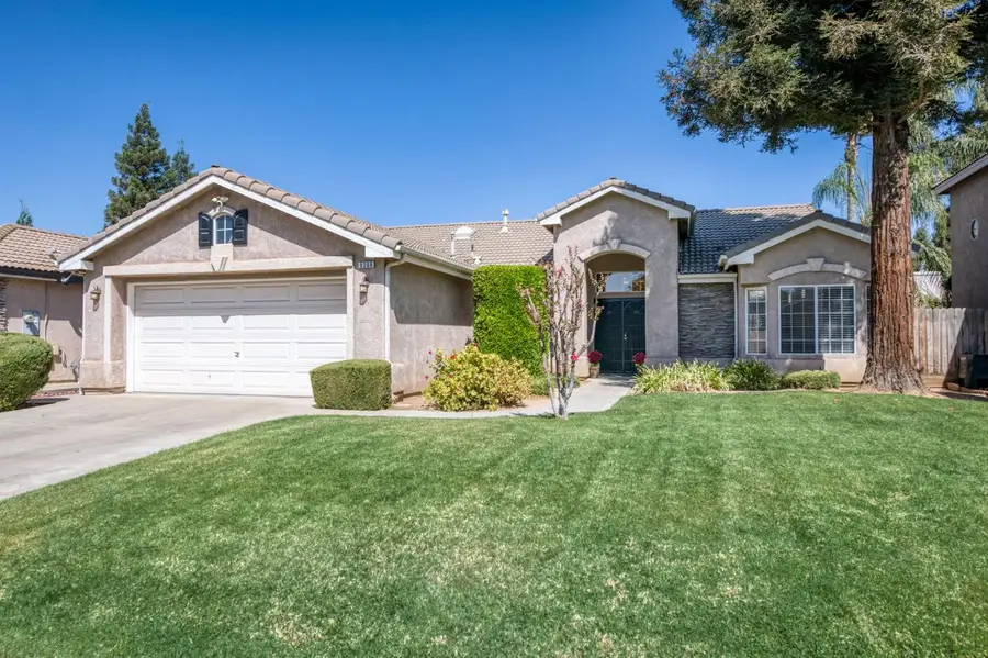5308 W Bedford Avenue, Fresno, CA 93722 - #3