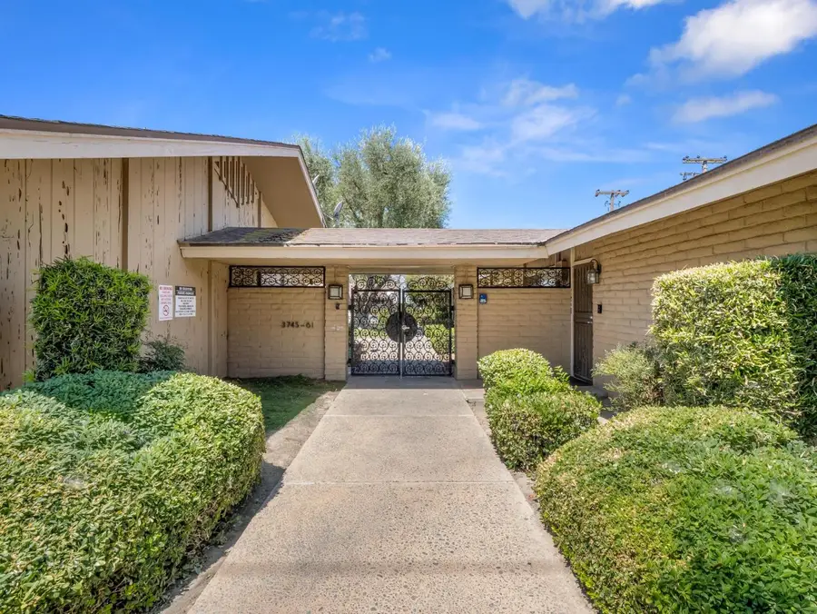 3725 N Fruit Avenue #C, Fresno, CA 93705 - #3