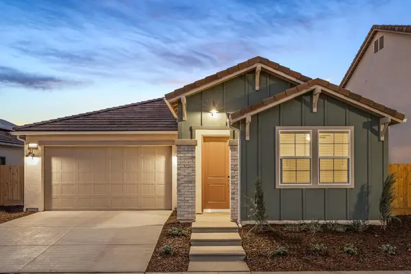 7138 W Ashcroft Avenue, Fresno, CA 93723