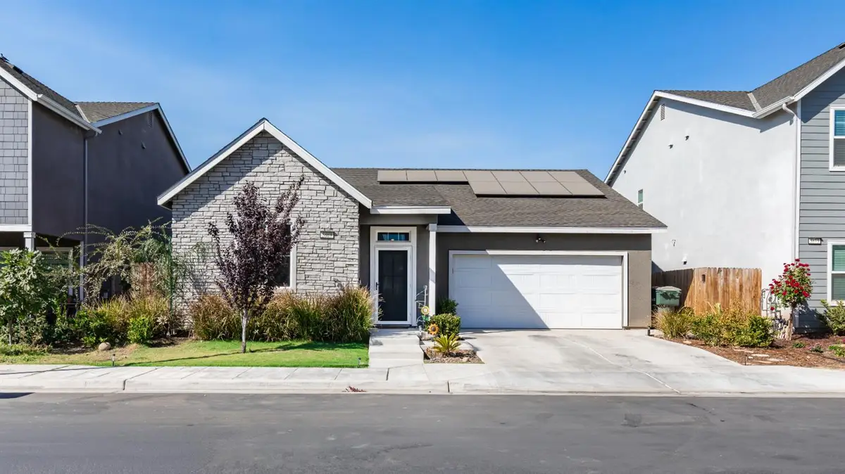 5869 E Alexander, Fresno, CA 93727 - #1