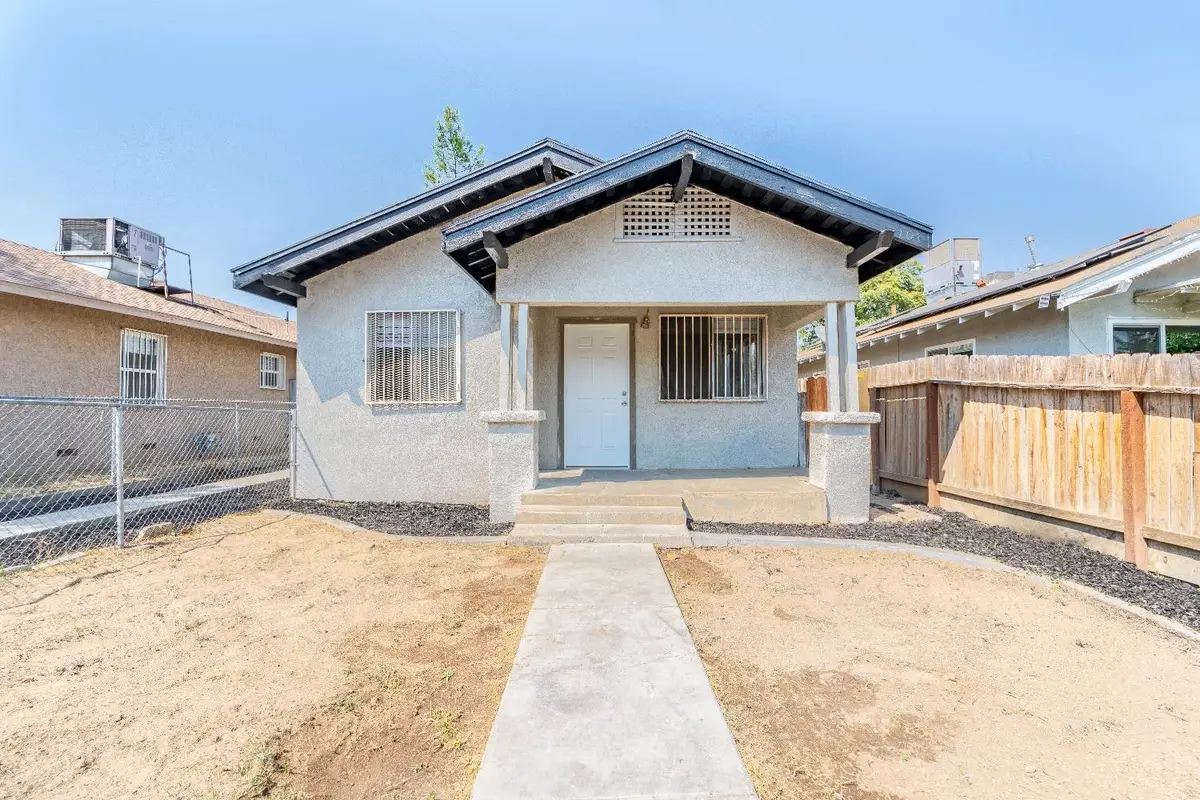 3137 E Townsend Avenue, Fresno, CA 93702 - #1