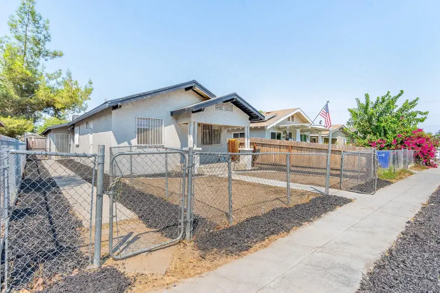 3137 E Townsend Avenue, Fresno, CA 93702 - #3