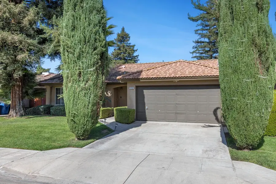 5552 W Fir Avenue, Fresno, CA 93722 - #2