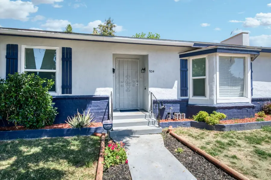 934 W Terrace Avenue, Fresno, CA 93705 - #3