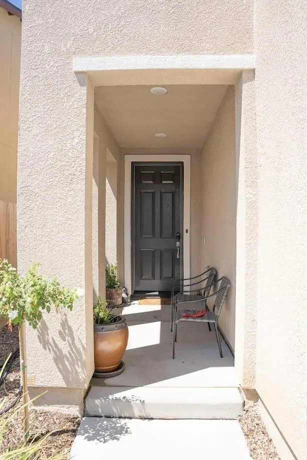 6294 E Riesling Drive E, Fresno, CA 93727 - #3