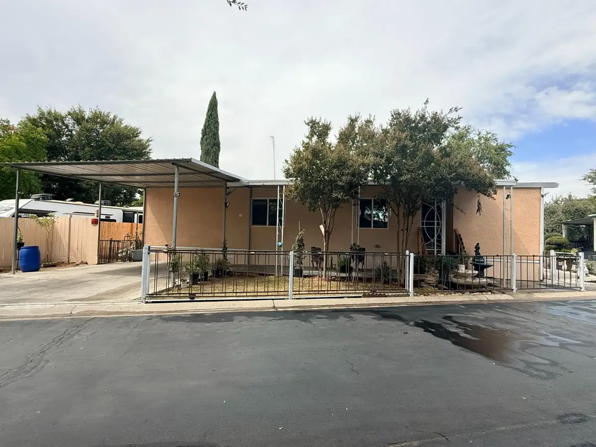 9360 N Blackstone #184, Fresno, CA 93720 - #1