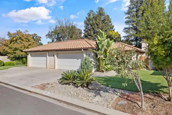 165 Crown Lane, Madera, CA 93637