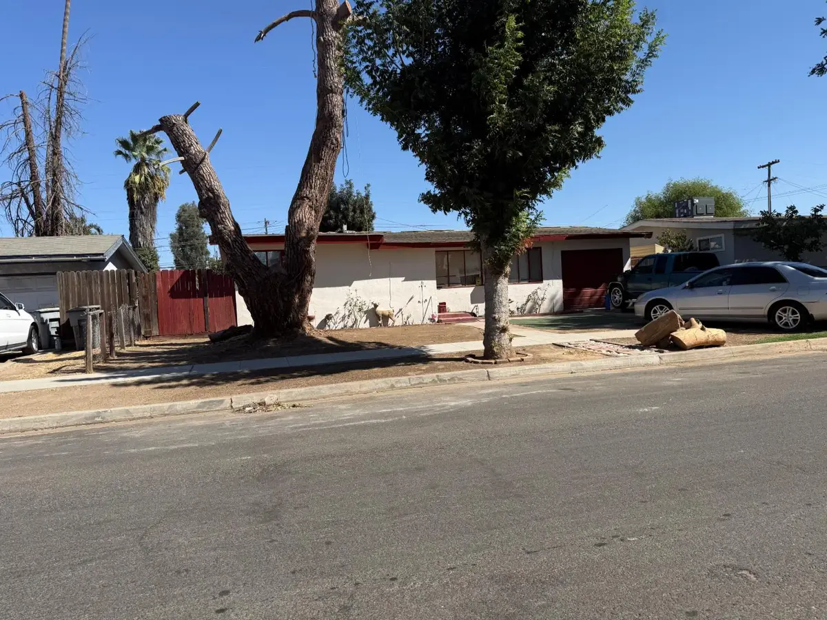 3242 N Woodson Avenue, Fresno, CA 93705 - #1